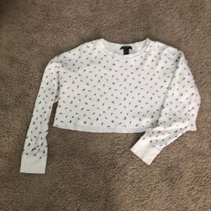 Long sleeved t shirt that is cropped